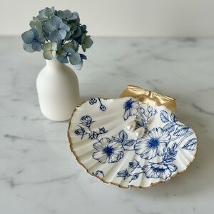 Blue Floral Botanical Seashell Trinket Jewelry Dish
